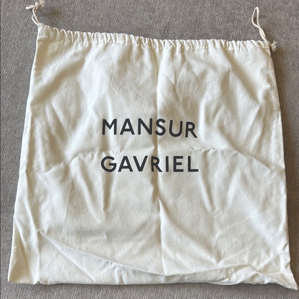 Cream Drawstring Dust Bag